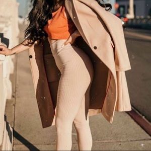 High waisted leggings -